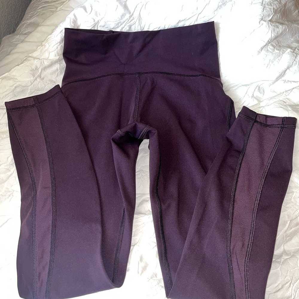 Plum Lululemon leggings 4